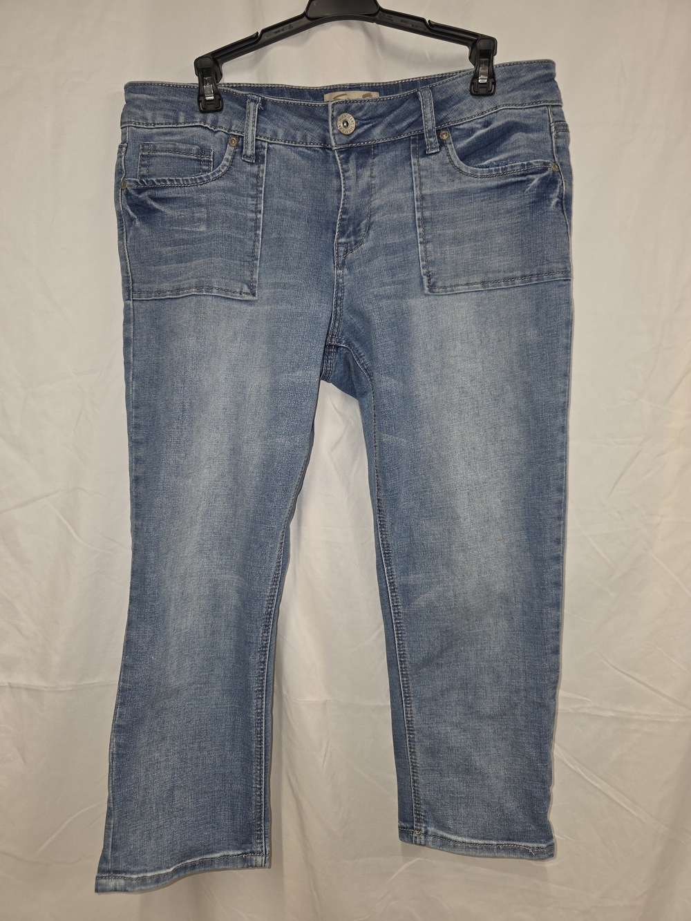 Seven7 Women’s Light Blue Straight Crop Jeans Size 10